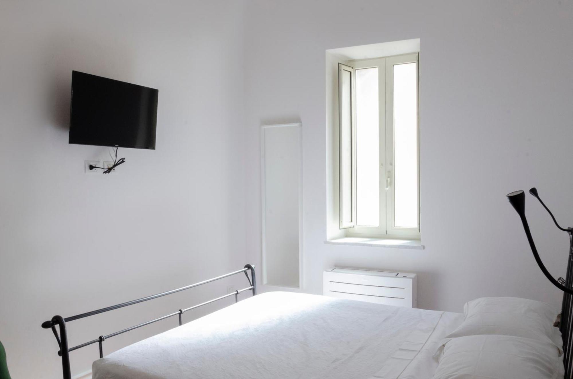 Suite Dante Napoli Bagian luar foto